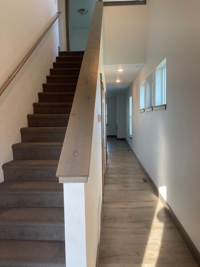 Foto del edificio - 1133 Samantha Ln