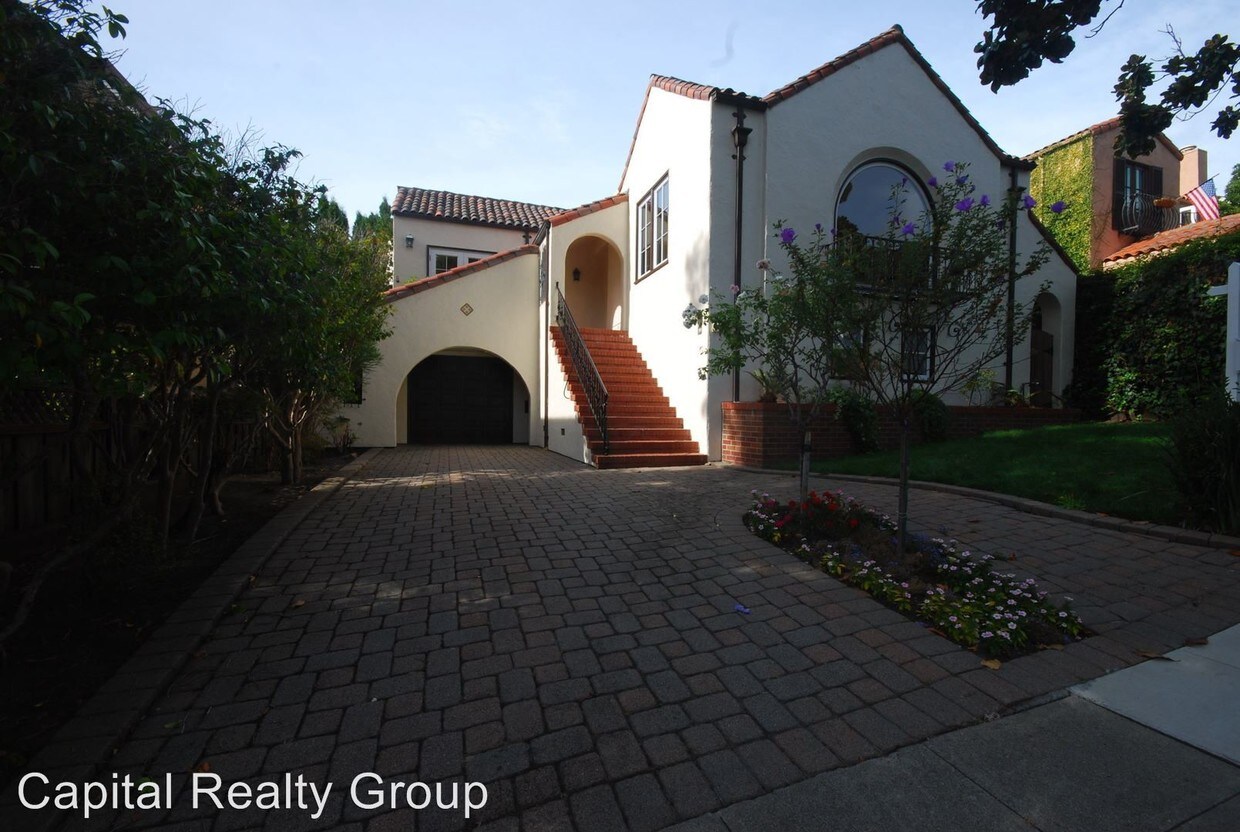 Foto principal - 1405 Drake Ave