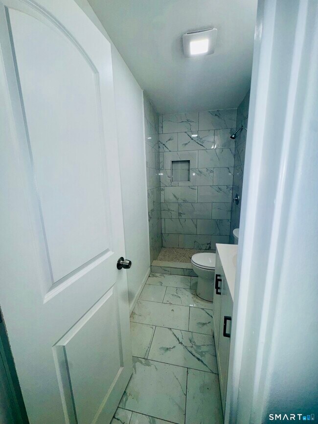 Foto del edificio - 1415 Stratford Ave