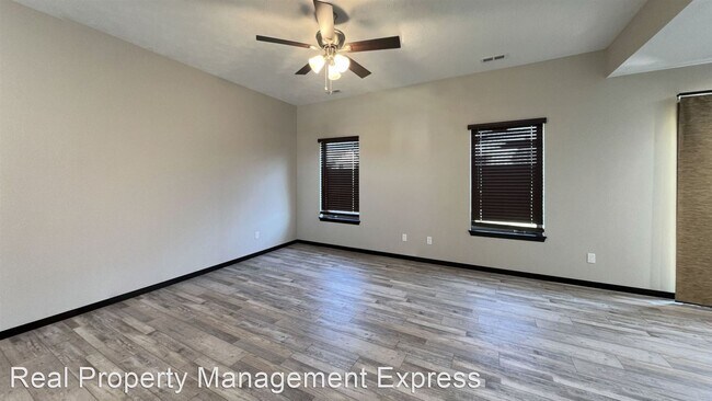 Foto del edificio - 3 br, 2.5 bath House - 2624 S Lana Drive