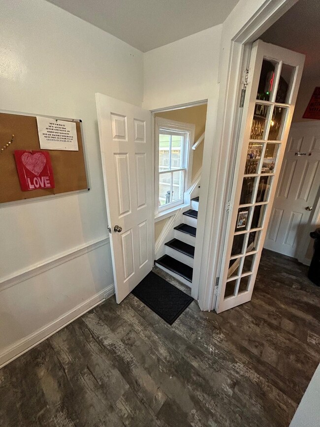Building Photo - Right in the heart of the Historic District!