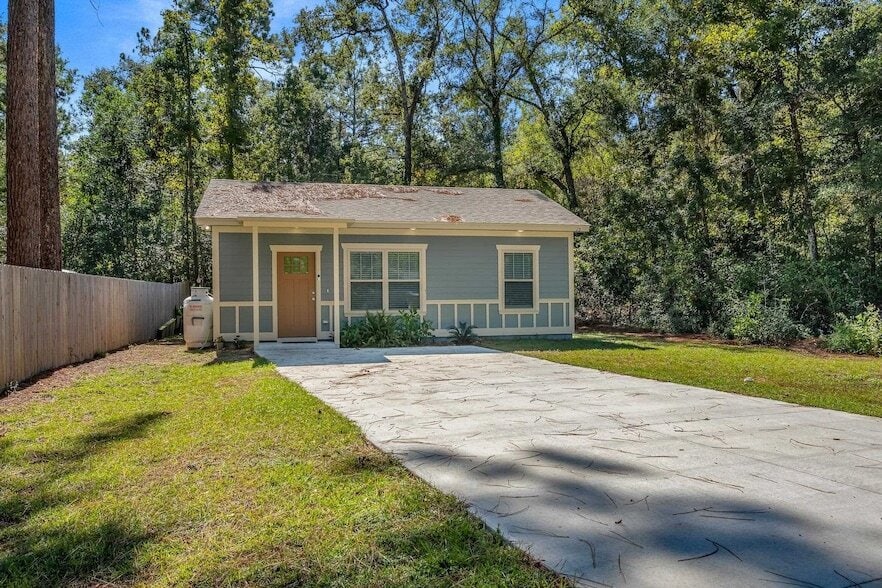 Primary Photo - 15 Arapaho Trail