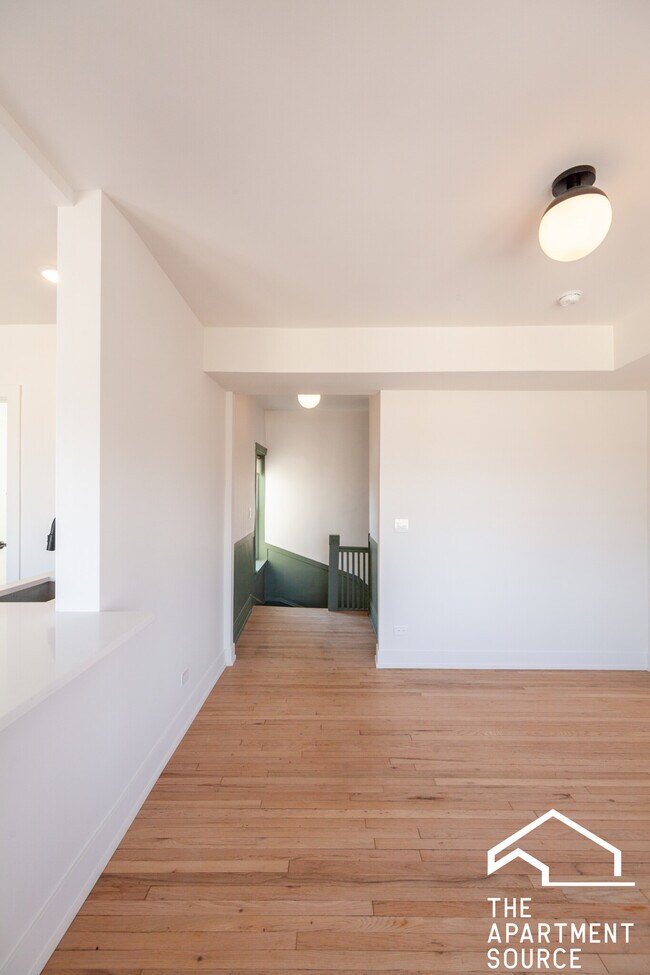 Photo - 2313 N Albany Ave Apartment