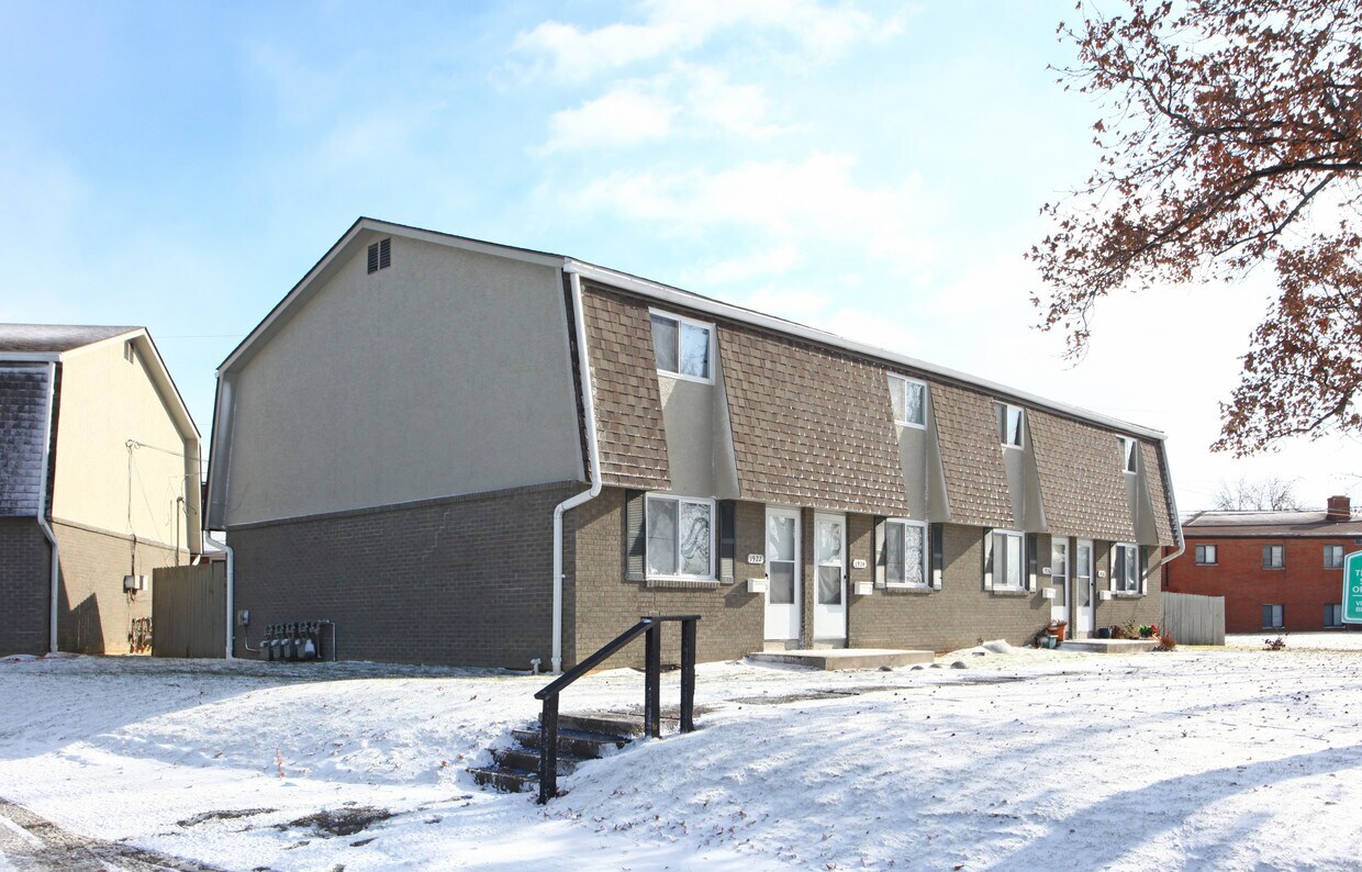 Blacklick Plaza Apartaments - Blacklick Plaza Apartments