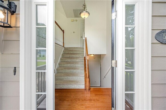 Foto del edificio - 5137 Allison Way NE