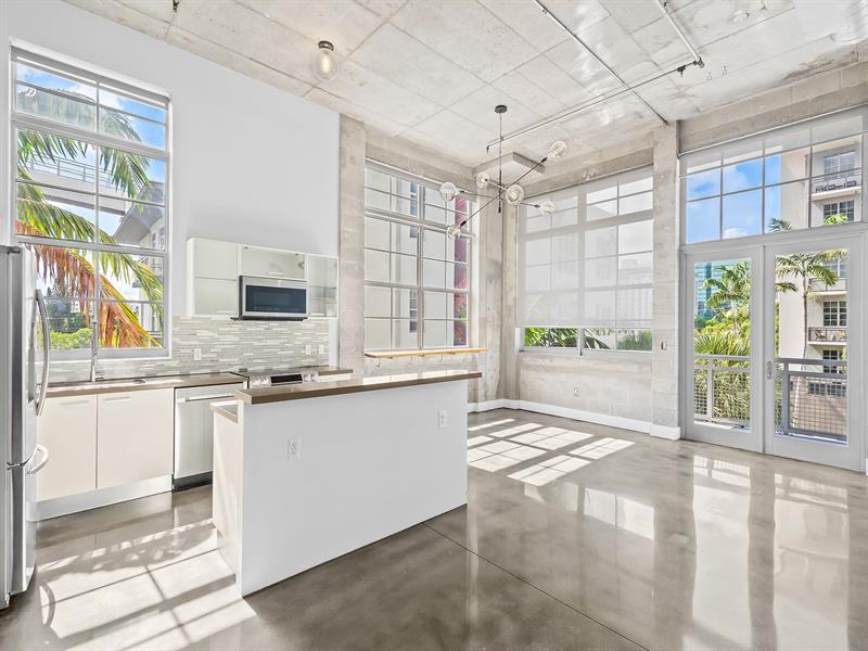 Foto principal - 434 NW 1st Ave