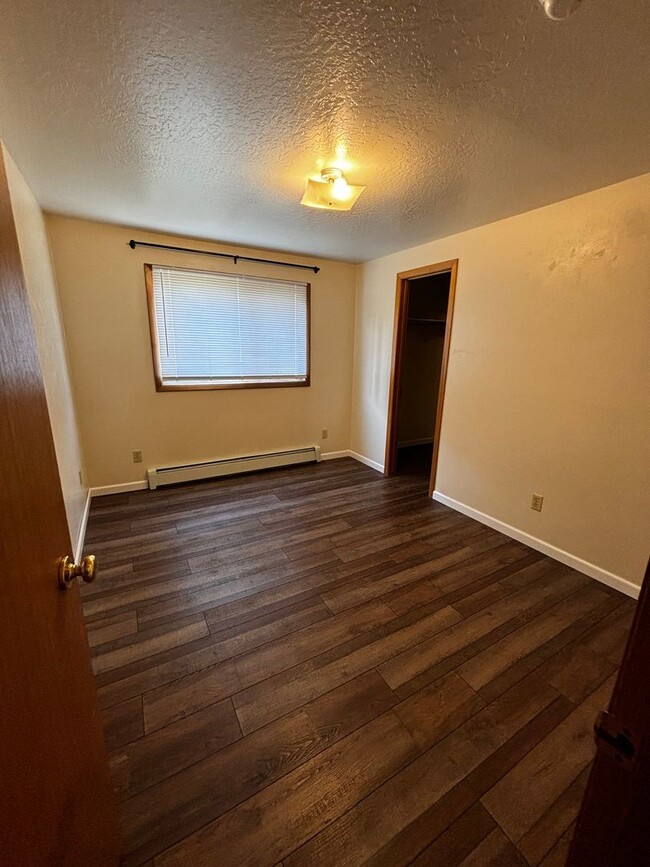 Building Photo - 111 Tyler Way