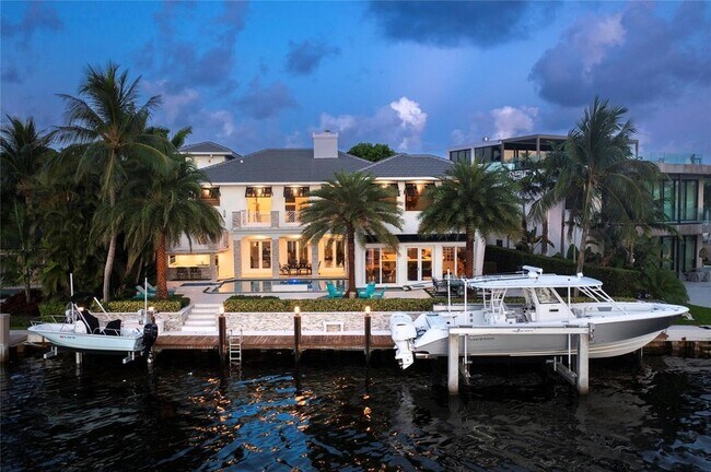Foto del edificio - 2307 N Riverside Dr