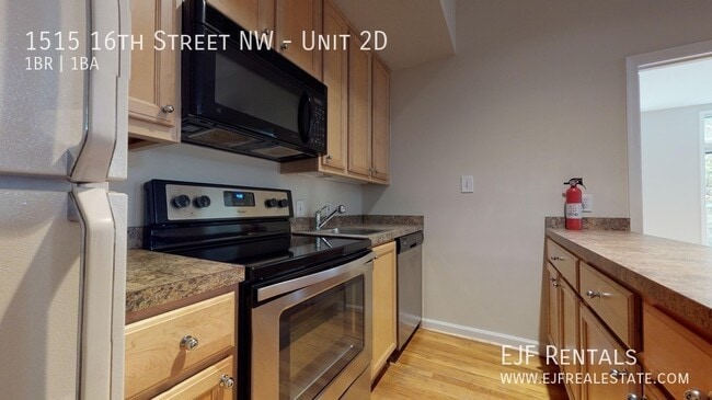 Building Photo - 1515 16th St NW