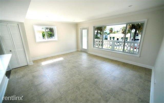 Building Photo - 380 Celestial Way