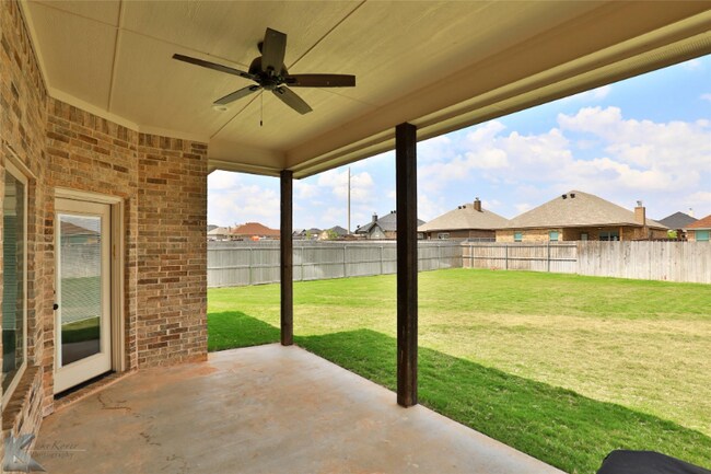 Foto del edificio - 7502 Olive Grove Ave