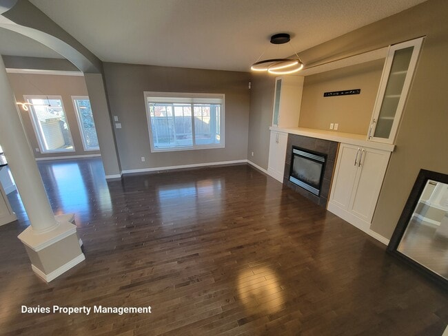 Building Photo - 8380 Shaske Crescent NW