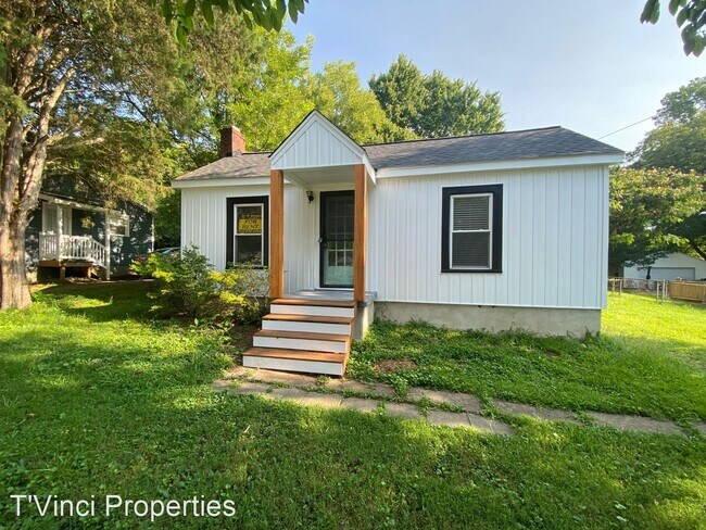 Building Photo - 2 br, 1 bath House - 3015 Central Avenue