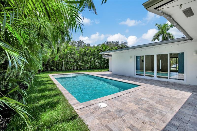 Foto principal - 2141 NE 62nd Ct