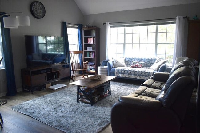 Foto del edificio - 9078 Lake Chase Island Way