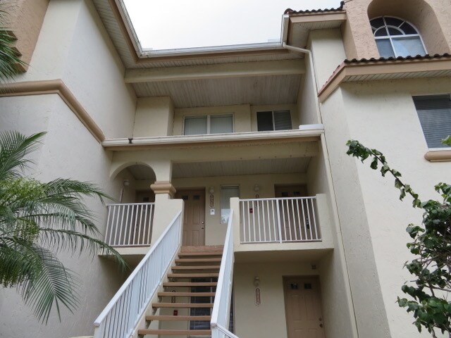 Foto del edificio - 19216 Glenmoor Dr