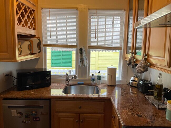 Foto del edificio - 303 Central Dr