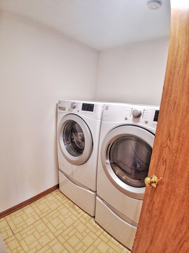 Detergente para ropa - 224 Charleston Ct