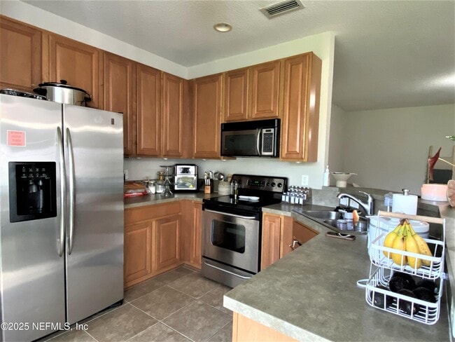Building Photo - 4877 Castlegate Ct