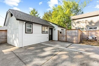 Building Photo - 6541 SE 89th Ave