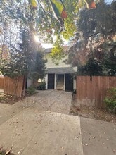 Building Photo - 2000 G St