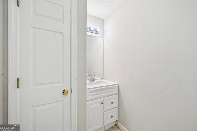 Foto del edificio - 25 Castlehill Ct