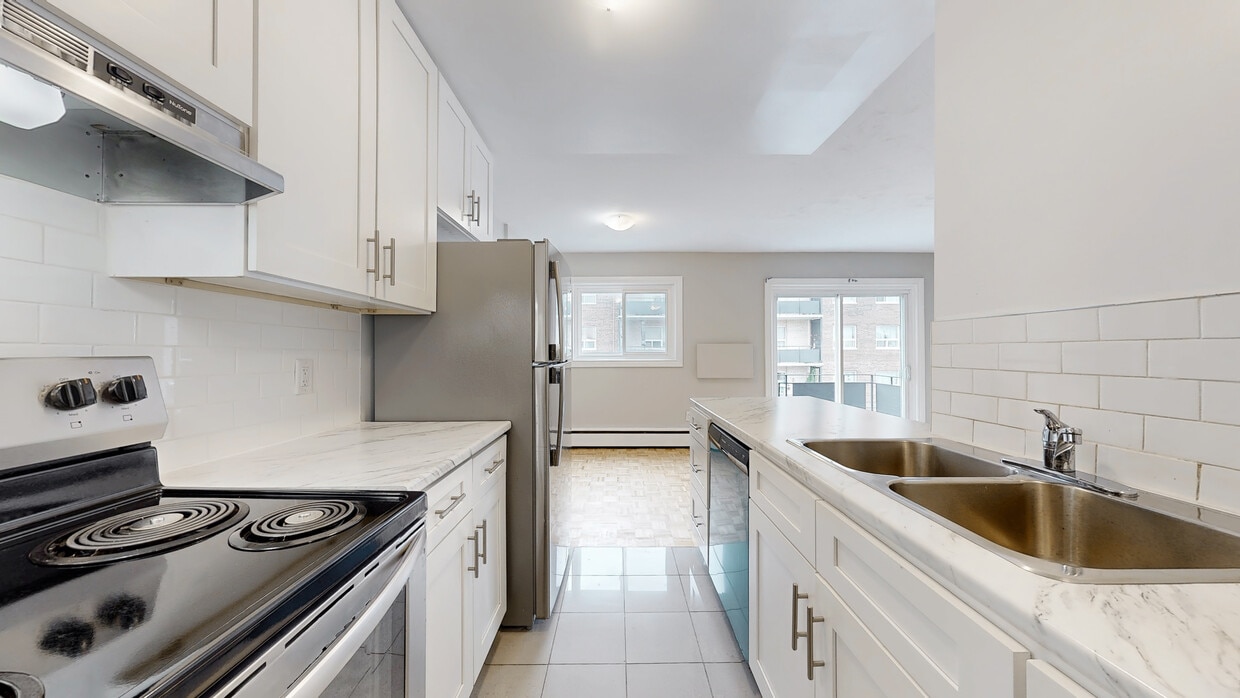Primary Photo - Regent Apartments
