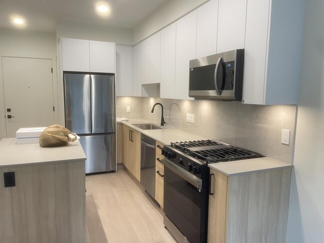 Building Photo - B3xx-8230 208B STREET