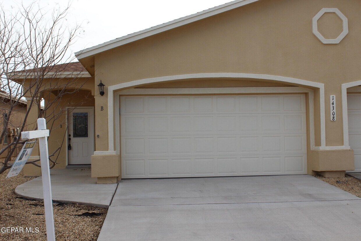 Primary Photo - 14308 Pancho Gonzalez Ct