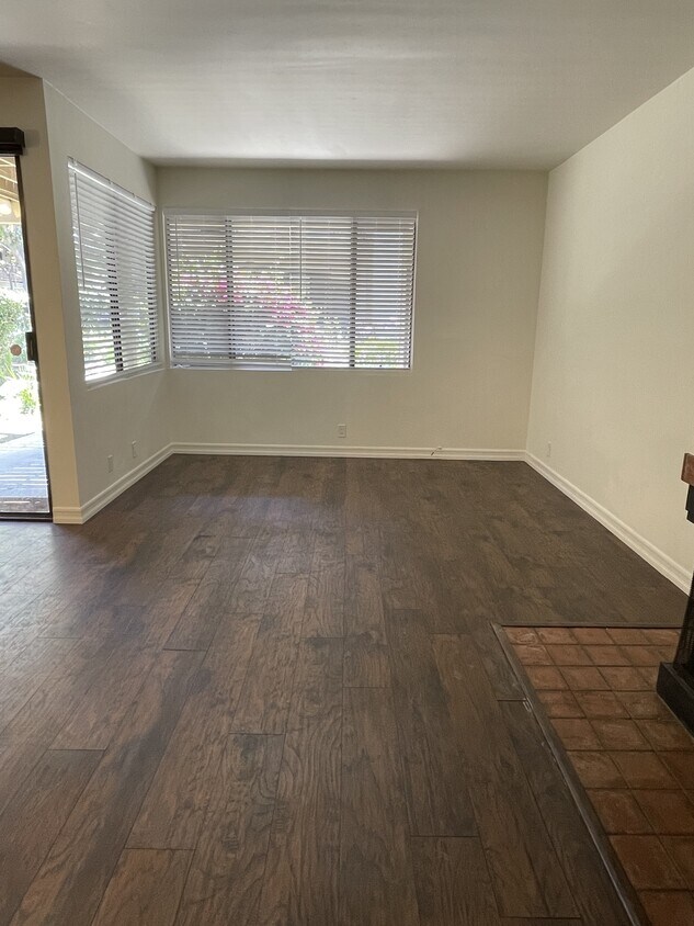 Primary Photo - 16211 Downey Ave