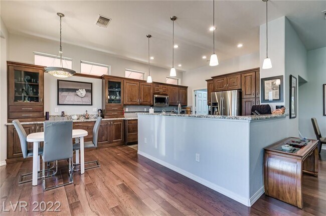 Foto del edificio - 10717 Back Plains Dr