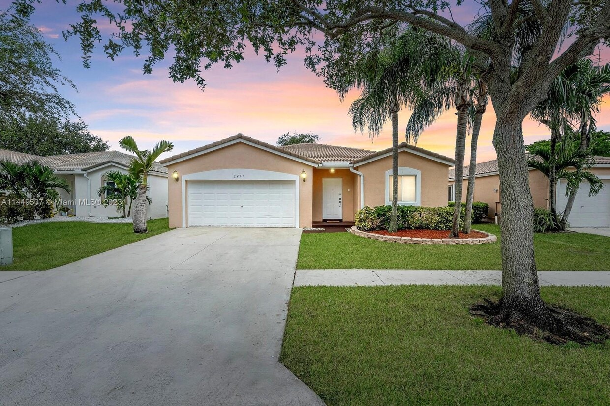 2421 SW 103rd Way, Miramar, FL 33025 House Rental in Miramar, FL