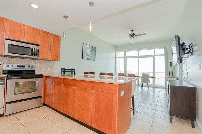 Building Photo - 500 Seawall Blvd