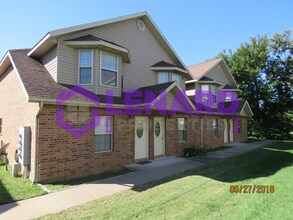 Building Photo - 1418 Frosty Dr