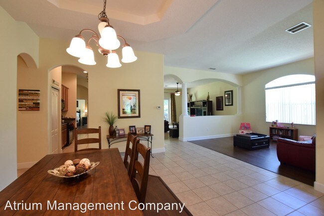 Foto del edificio - 480 Silver Springs Dr