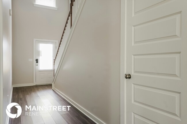 Building Photo - 370 Ridgeview Cir