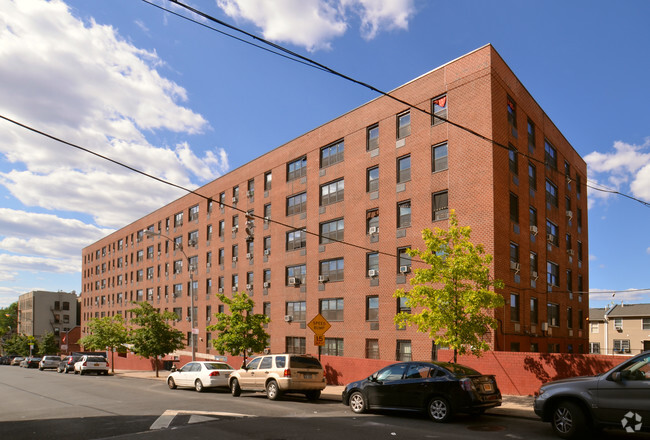 Building Photo - Mott Haven Apartments