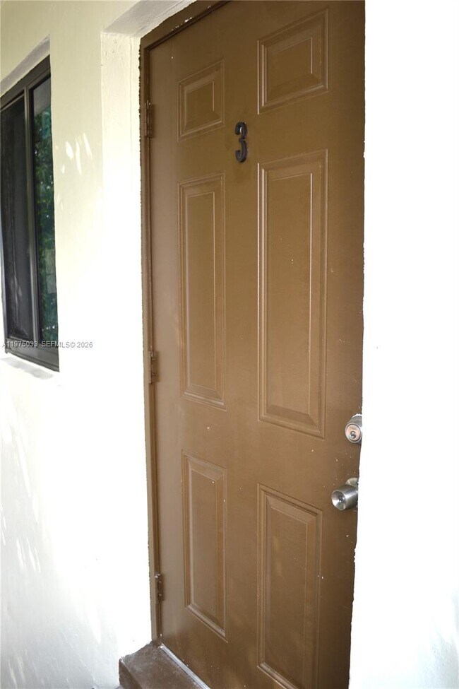 Foto del edificio - 1035 SW 4th St