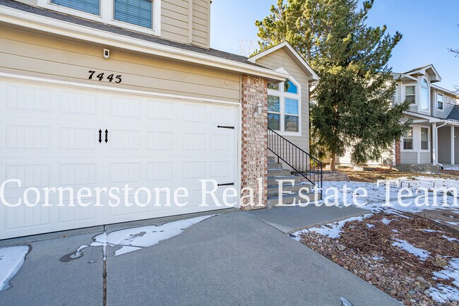 Building Photo - 7445 Hickorywood Dr