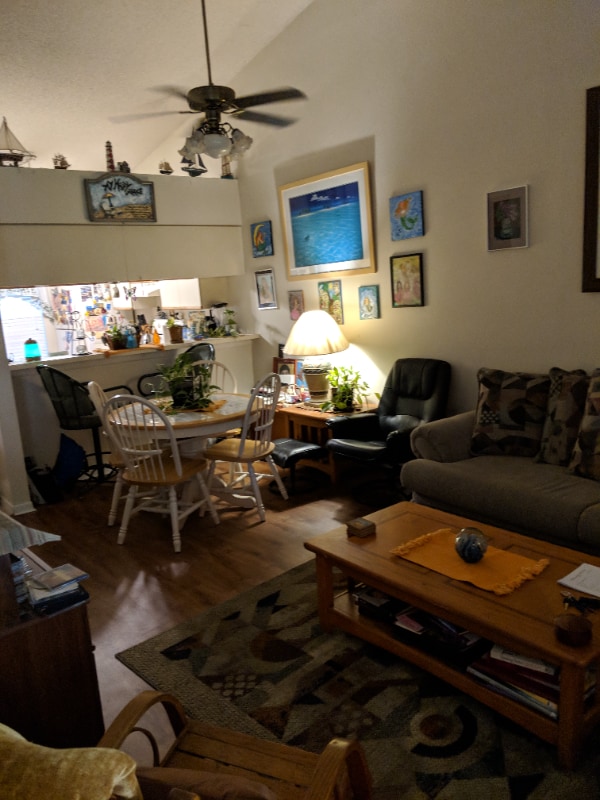 Foto del edificio - 1320 Daffodil Pl