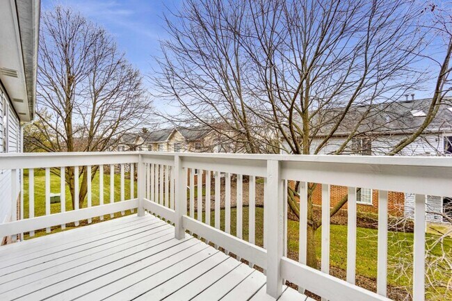 Building Photo - 3 bedroom in Chicago IL 60193