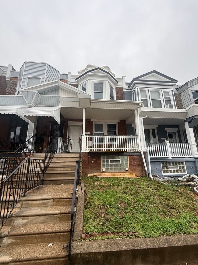 Building Photo - 1709 N Edgewood St