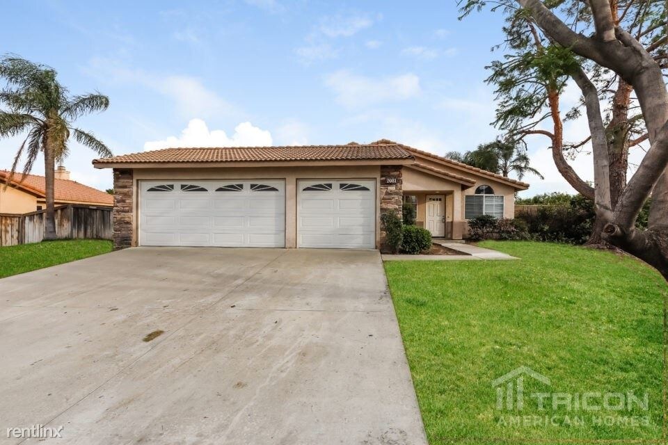 Primary Photo - 2081 W Windhaven Dr
