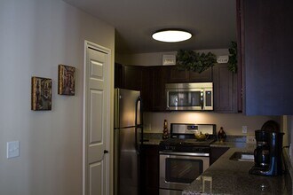 Building Photo - 8241 Promenade Cir