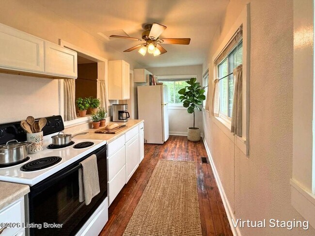 Foto del edificio - 13714 S Blakely Ln