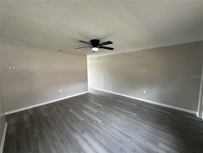 Foto del edificio - 457 Beech Ave