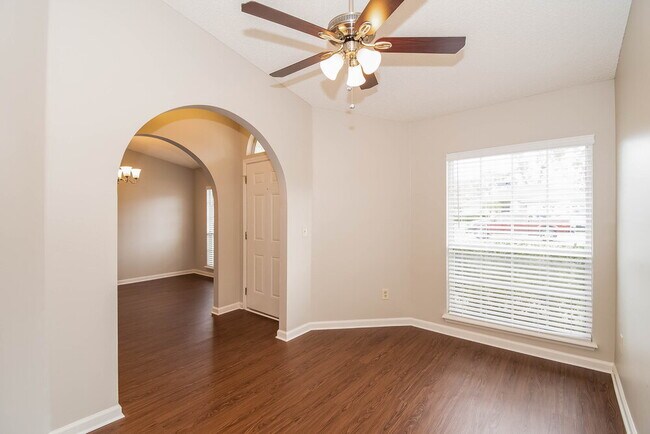 Foto del edificio - 4586 Crystal Brook Way