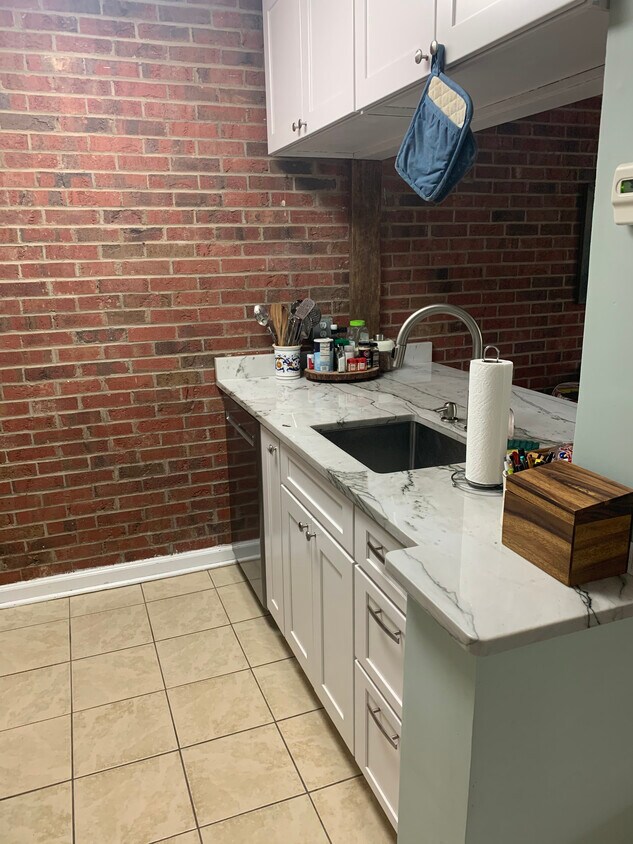 807 W Trinity Ave Unit 239, Durham, NC 27701 Condo for Rent in Durham, NC