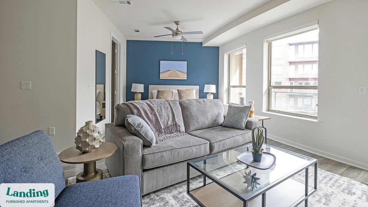 Primary Photo - 825 Usener St