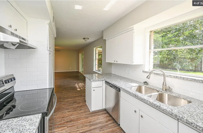 Foto del edificio - 1507 Bayou Dr